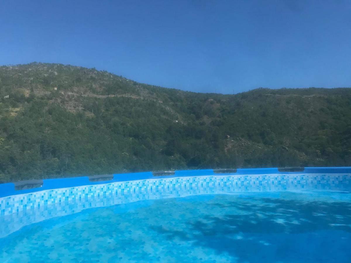 Casa Do Meio Da Vila ลอริกา ภายนอก รูปภาพ